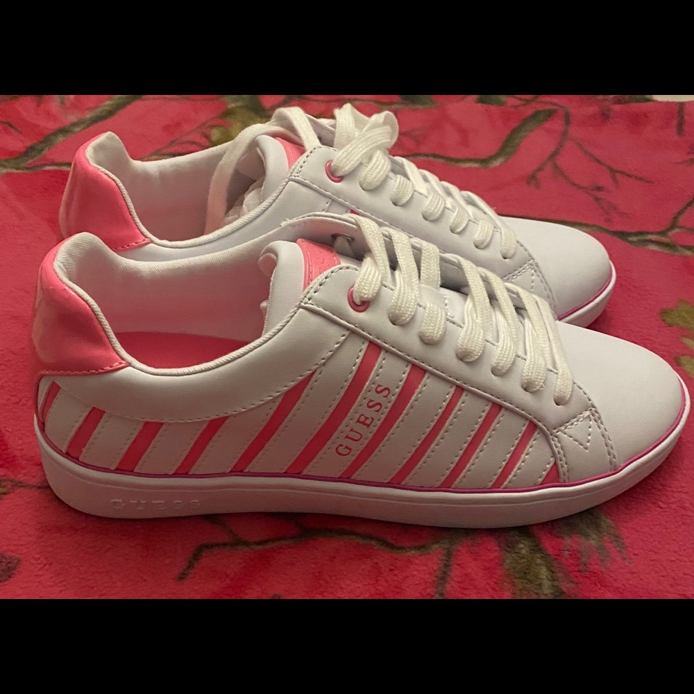 Guess Sneakers